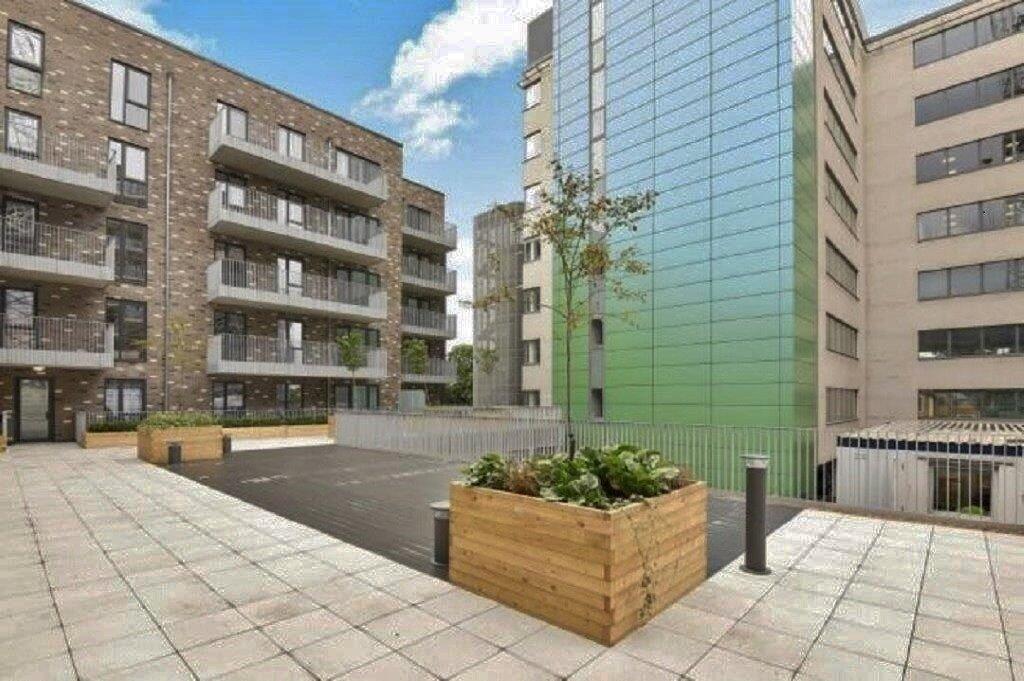 Main image of property: Windsor Road, Slough, Berkshire, SL1