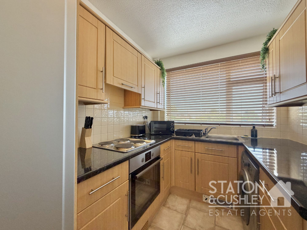 Apartment in Mansfield, Berry Hill - More