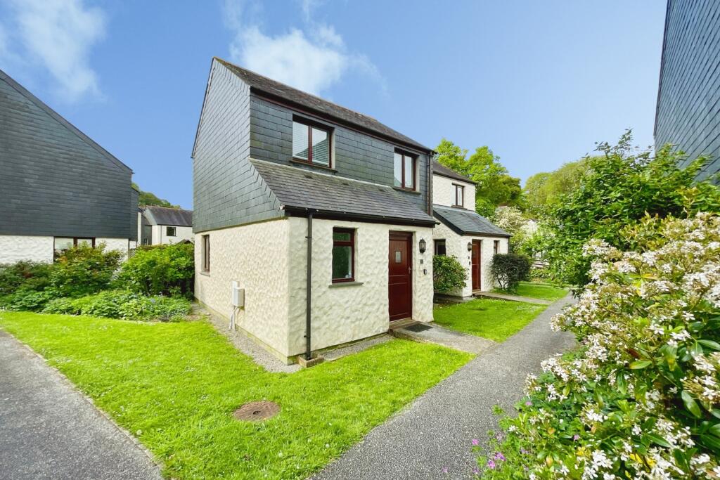 Main image of property: Pendra Loweth, Goldenbank, Falmouth, Cornwall, TR11
