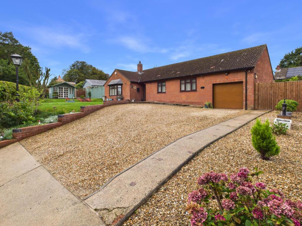 Main image of property: Woodys Top, Winn Lane, Fulletby