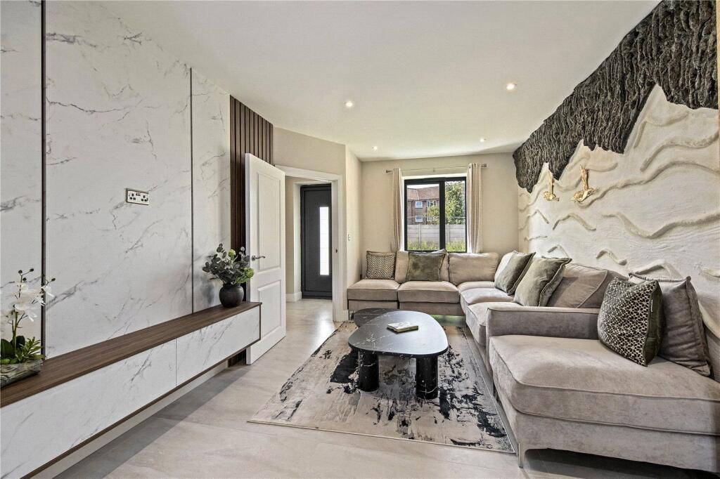 House in Twickenham - View 4