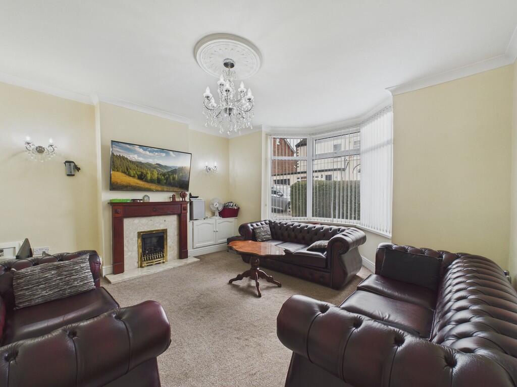 Broom Terrace, Broom photo 2