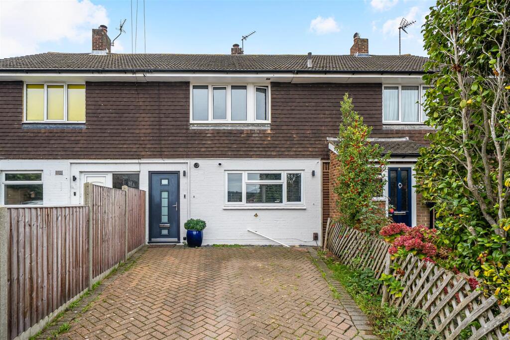 3-bed terraced on Bannister Road, Penenden Heath, Maidstone, £350,000