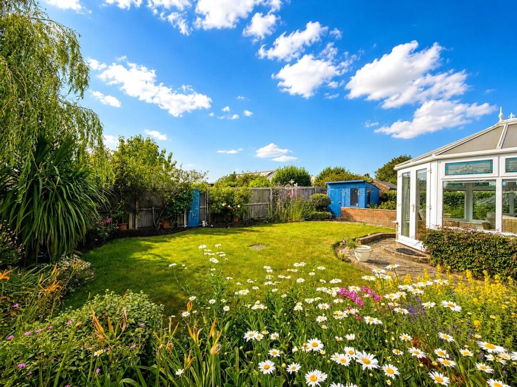Tudor Drive, Sticklepath, Barnstaple, Devon, EX31 photo 2