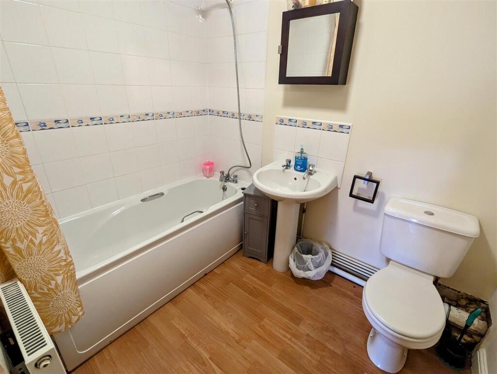 Main image of property: Oakland Mews, Heath End Road, Nuneaton