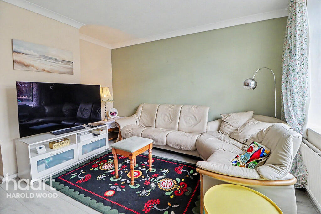 House in London, Harold Wood - View 5