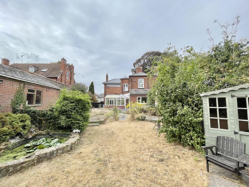 House in Dudley, West Midlands - View 4