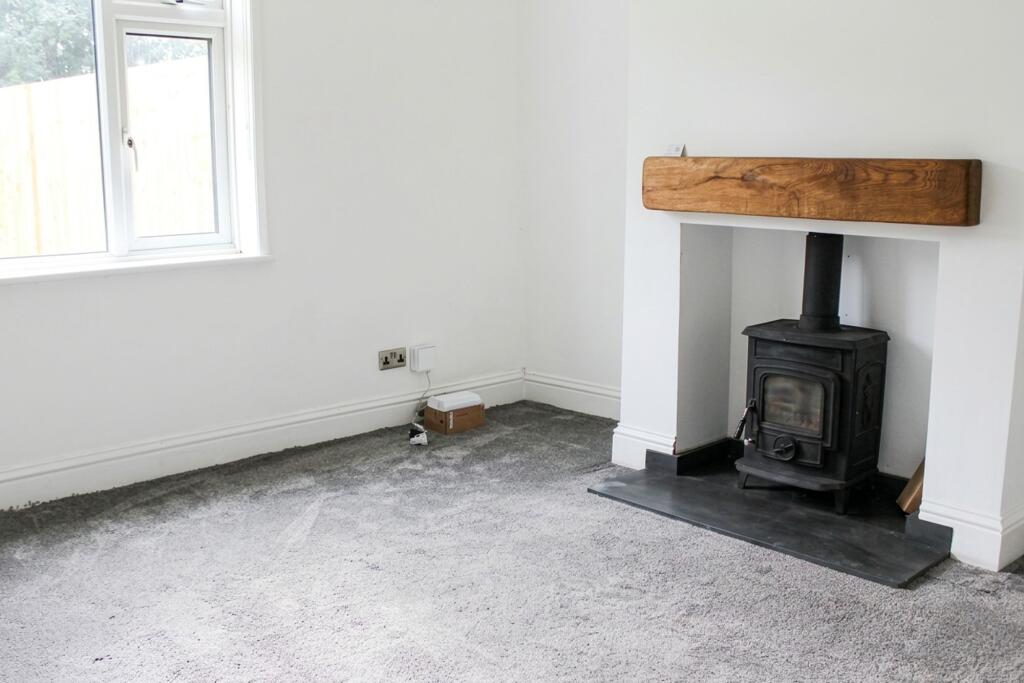 House in Doncaster, Croxton - More