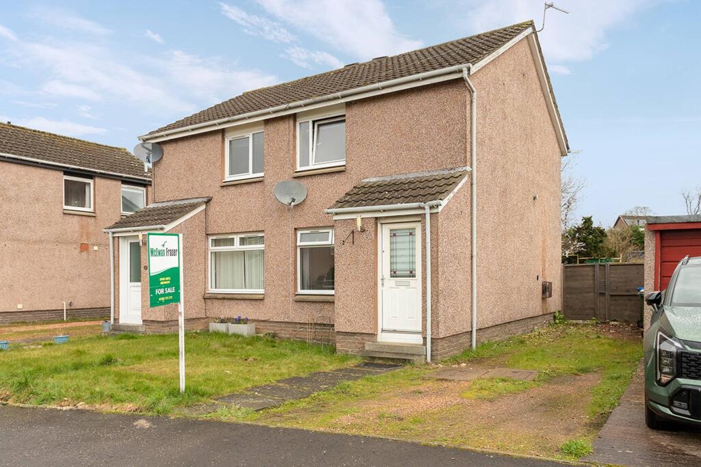 Main image of property: 13 Meadowview Drive, Inchture, Perth, PH14 9RQ