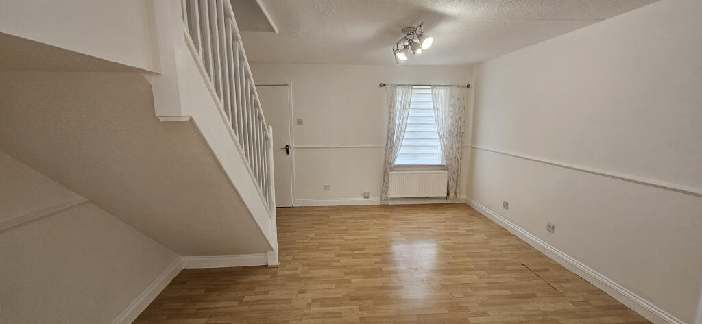 Beckton, London, London, E6 - View 3