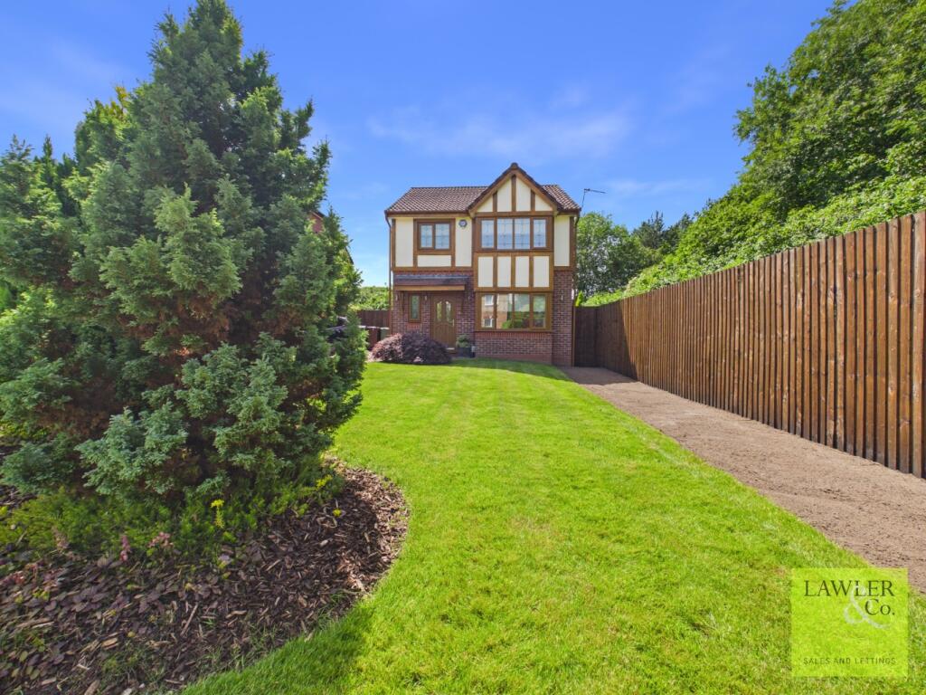 Main image of property: Kingsbridge Drive, Dukinfield, Greater Manchester, SK16 4HF