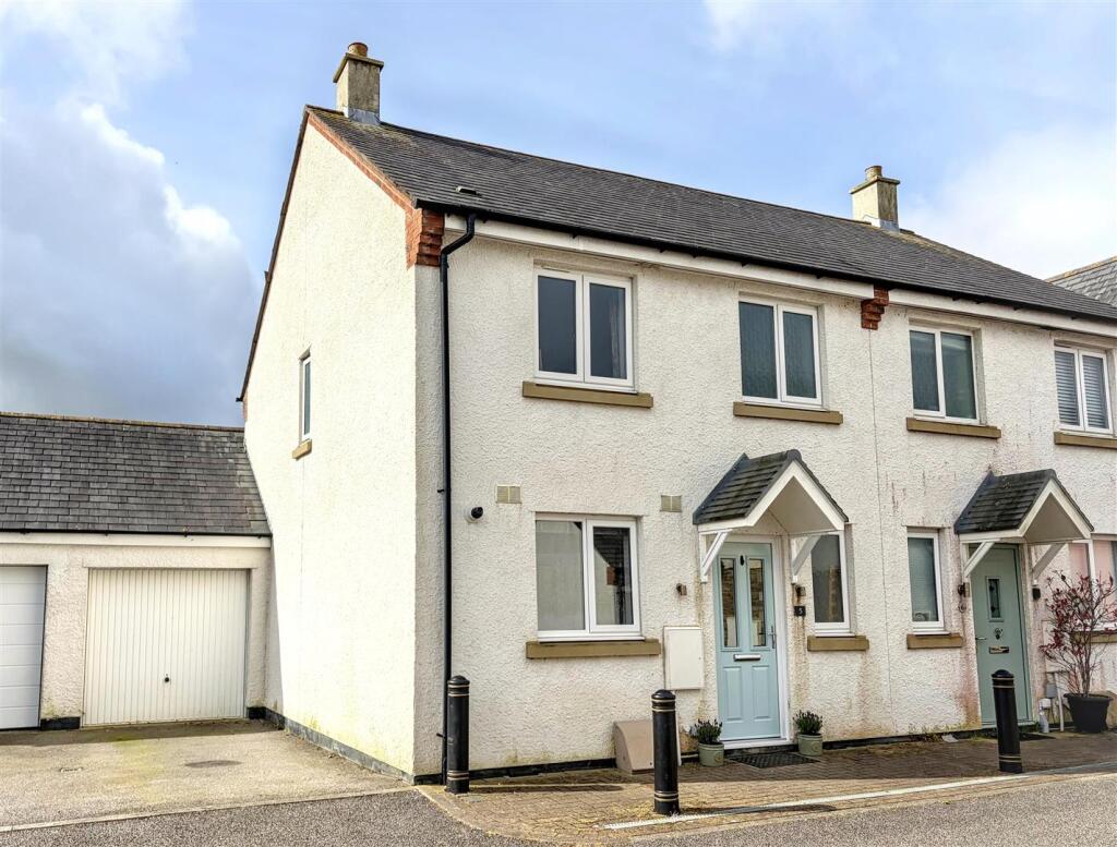 Main image of property: Fairfields, Probus