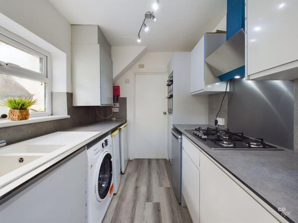 1 bedroom semi-detached house for rent