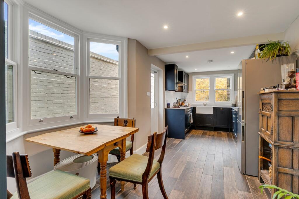 House in London, Wandsworth - View 5