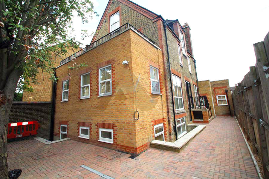2 bedroom flat for rent