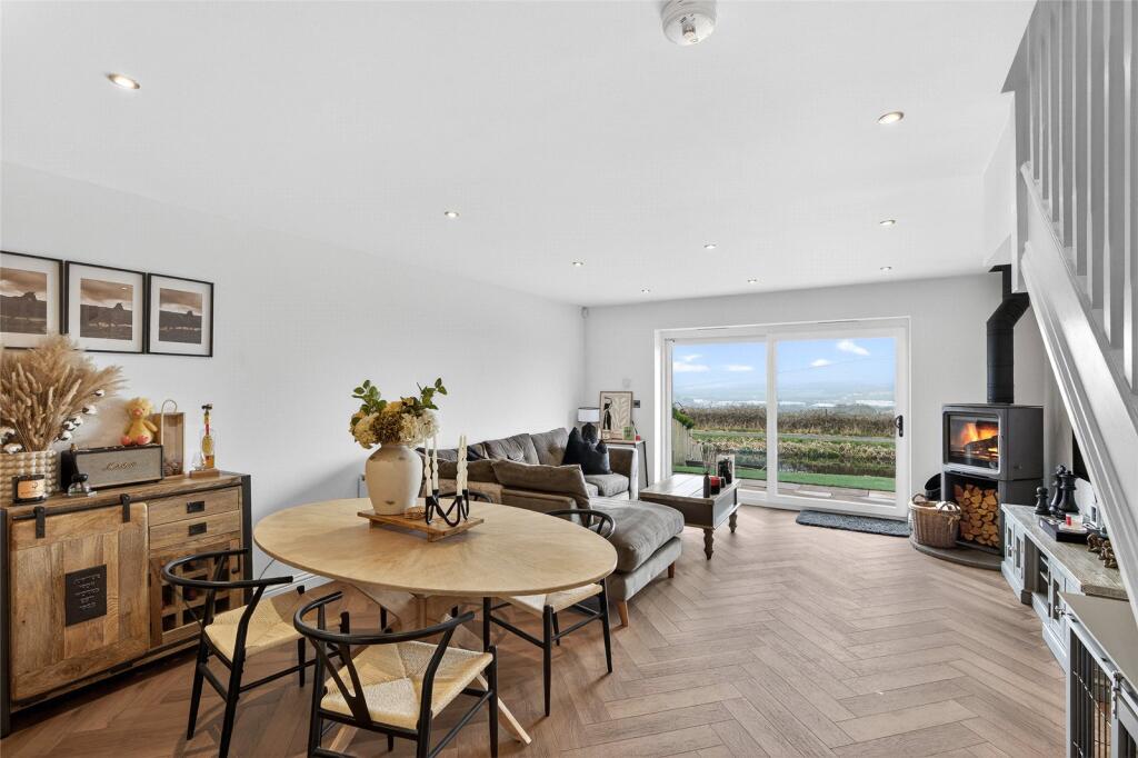 House in Burnley, Hapton - More