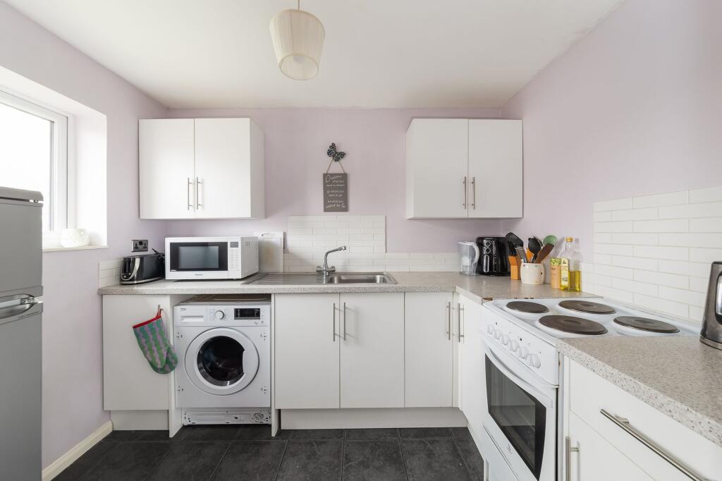 Apartment in Vale of White Horse, Long Furlong, Abingdon on Thames - View 3
