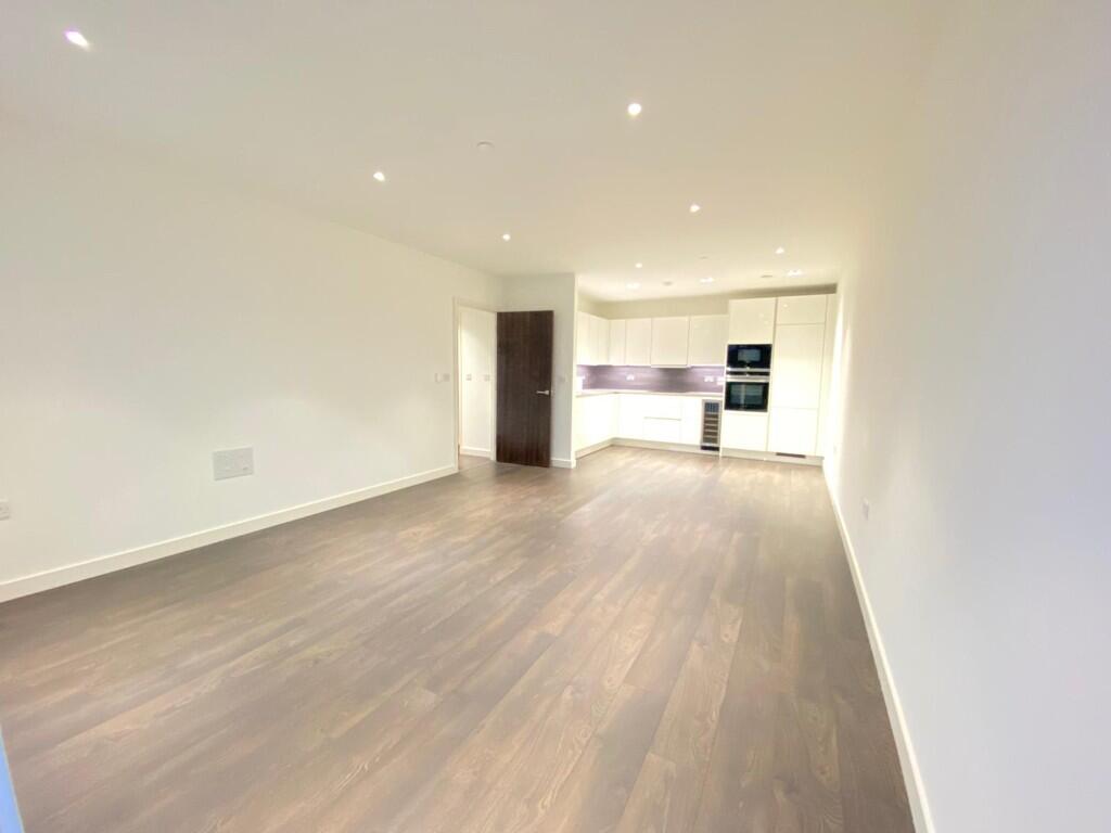 Main image of property: Devan Grove, London, N4