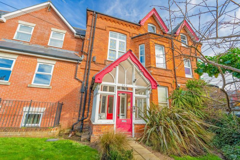 Main image of property: 237 Holdenhurst Road, Bournemouth, BH8 8DA