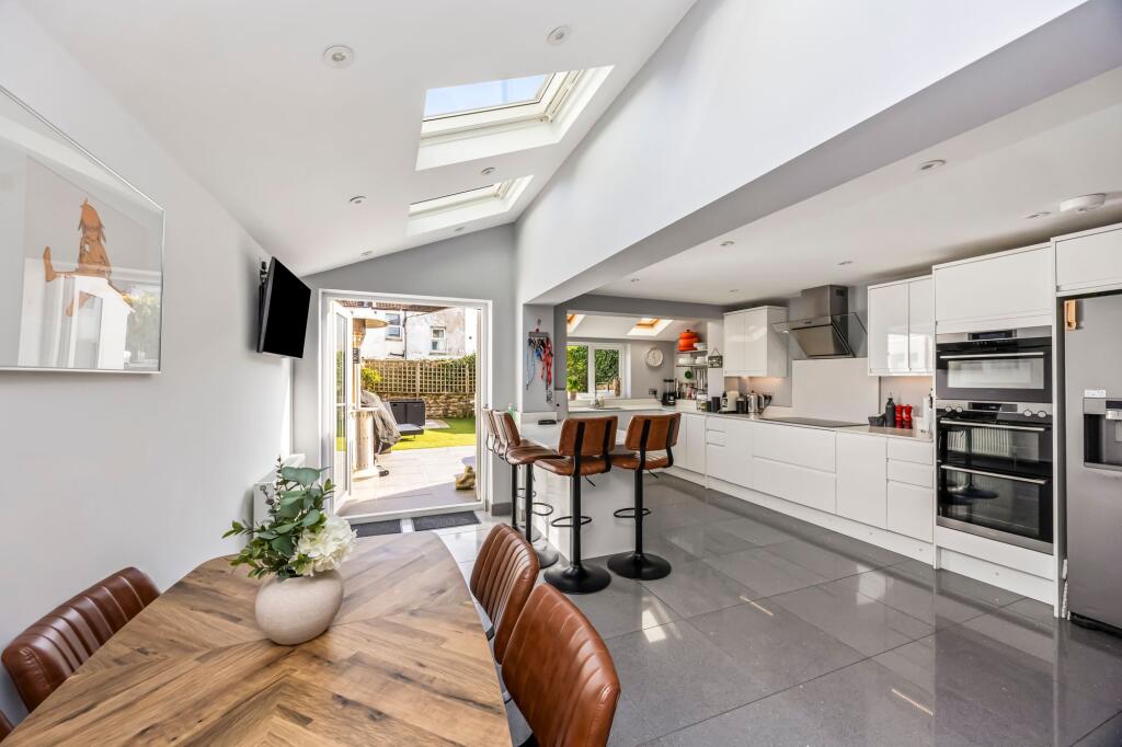 Brooker Street, Hove, BN3 - View 4