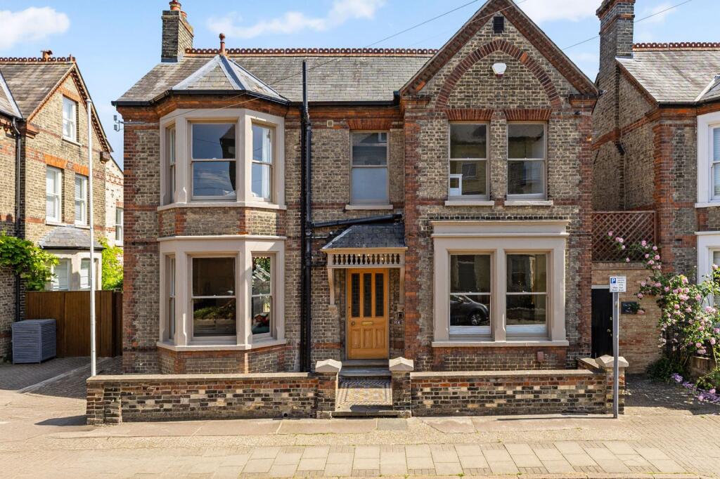 Main image of property: Glisson Road, Cambridge, Cambridgeshire