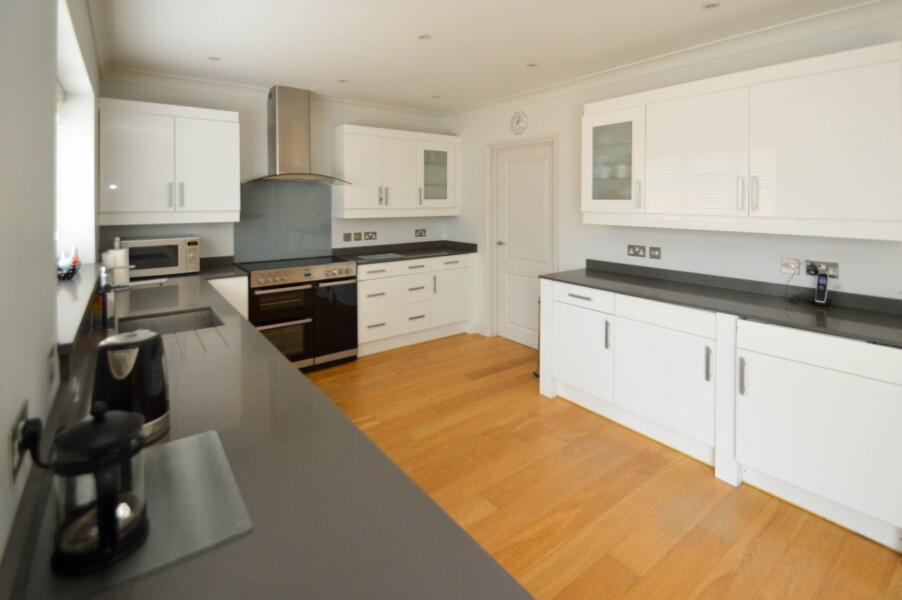 Waterloo House,Winkfield photo 4