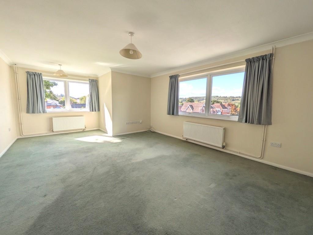 Apartment in Redhill - View 2