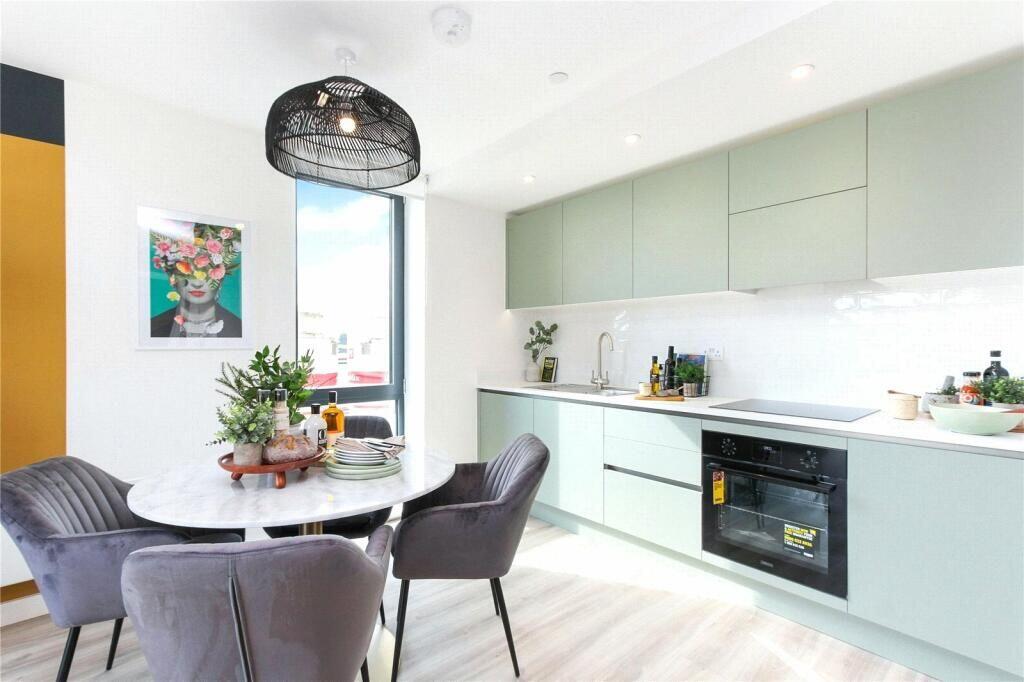 Main image of property: Viva Court, Kimpton Road, Luton