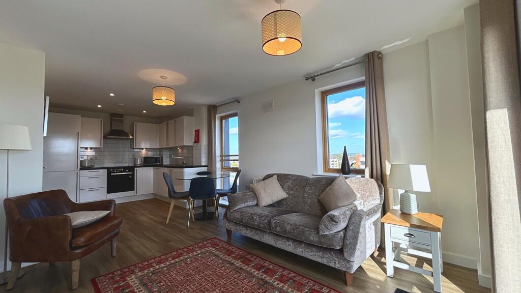 Apartment in Reading - View 2