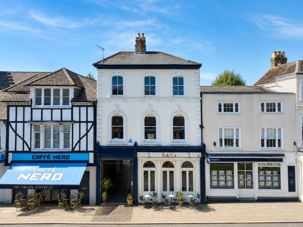 Main image of property: Beaufort Yard, Castle Street, Farnham, Surrey, GU9