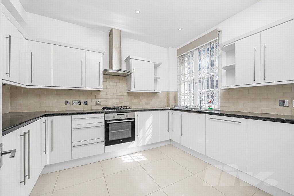 House in London, Paddington - View 5