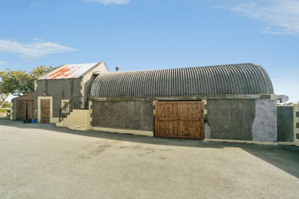 Llantrisant, Holyhead, Isle of Anglesey, LL65 photo 3