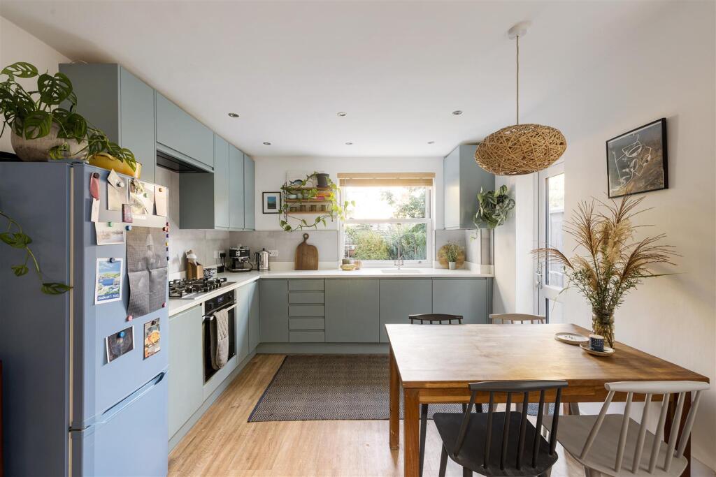 Apartment in London, Leyton - View 3