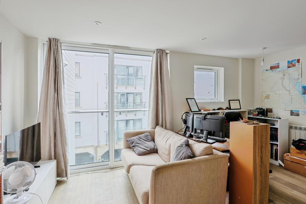 Apartment in Bournemouth - More
