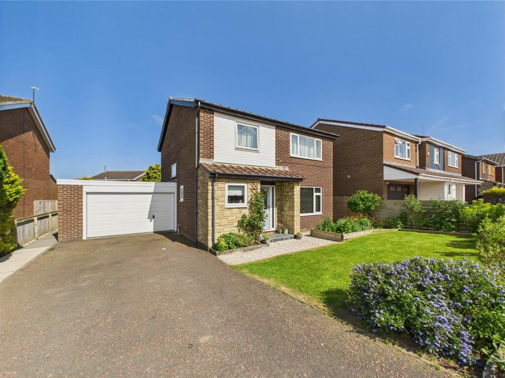 Hertford Close, Whitley Bay photo 2