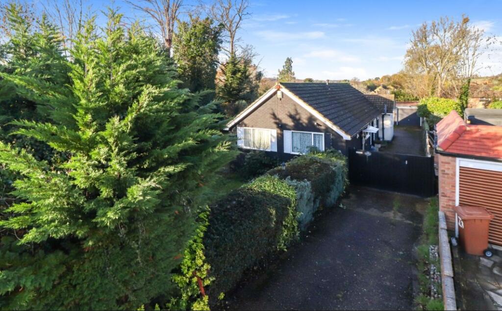Main image of property: Gallows Hill Lane, Abbots Langley, WD5