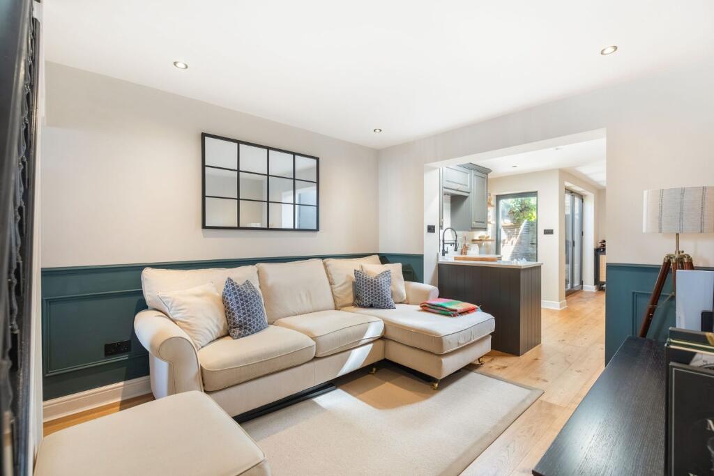 Main image of property: The Alberts, Richmond