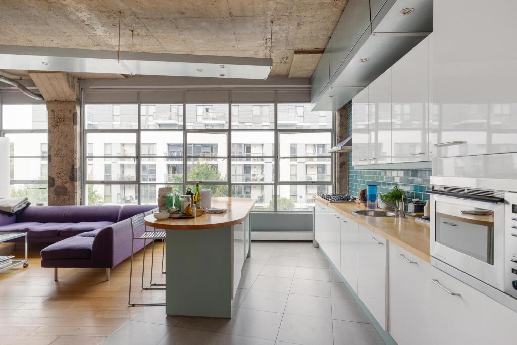 Apartment in London - View 2