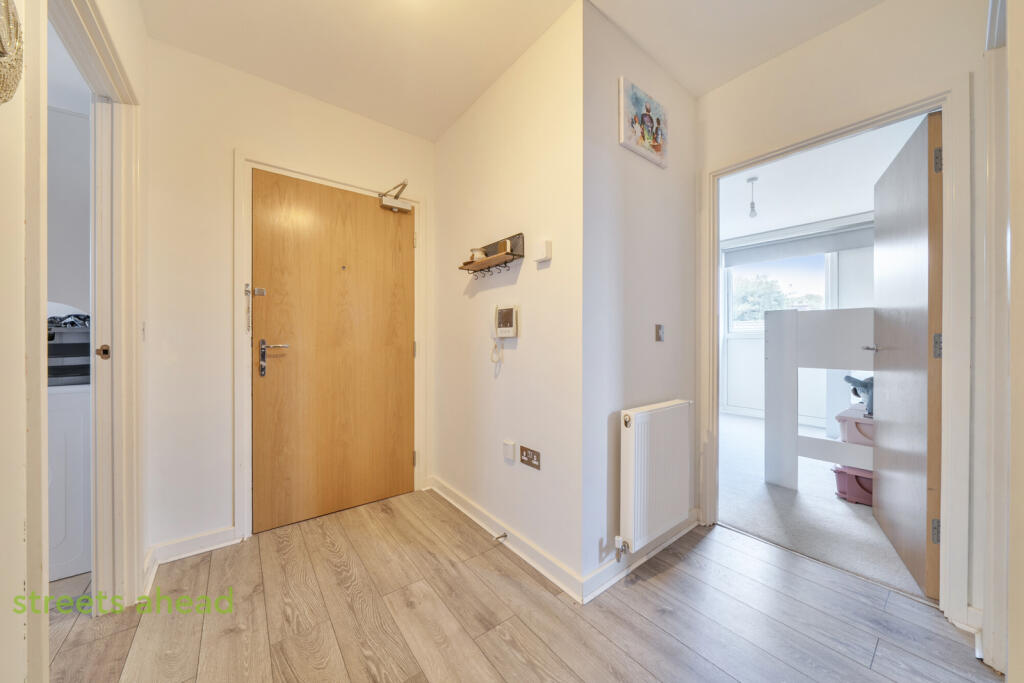 Apartment in London - More