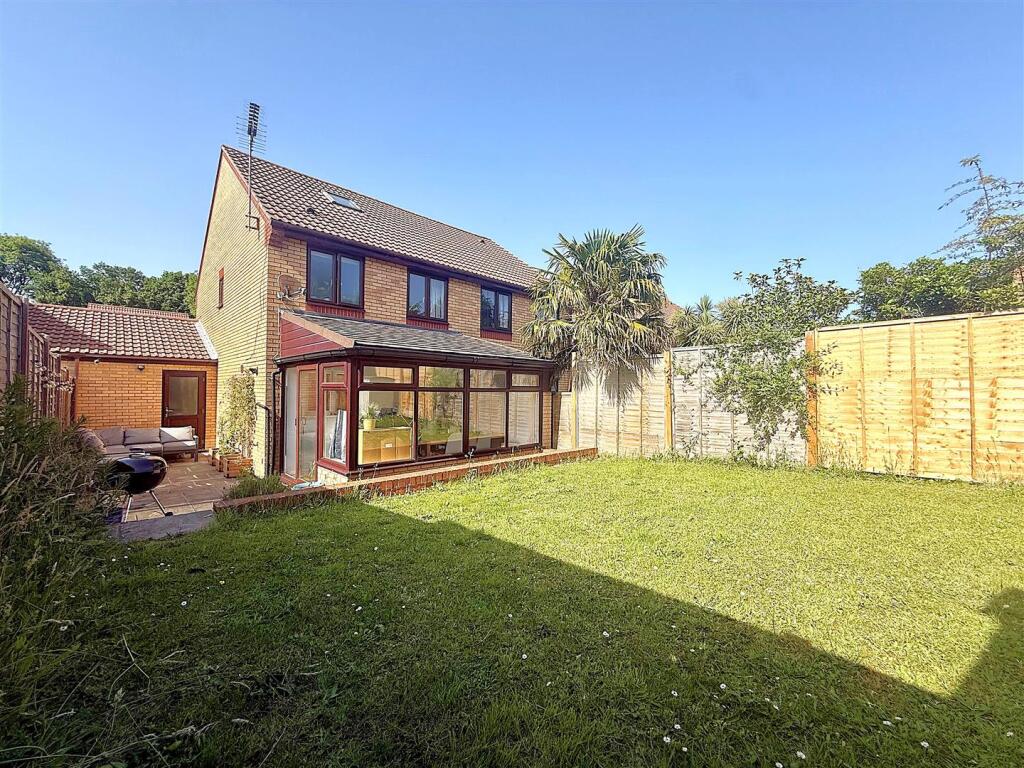 House in Whiteley, Titchfield Park - View 2
