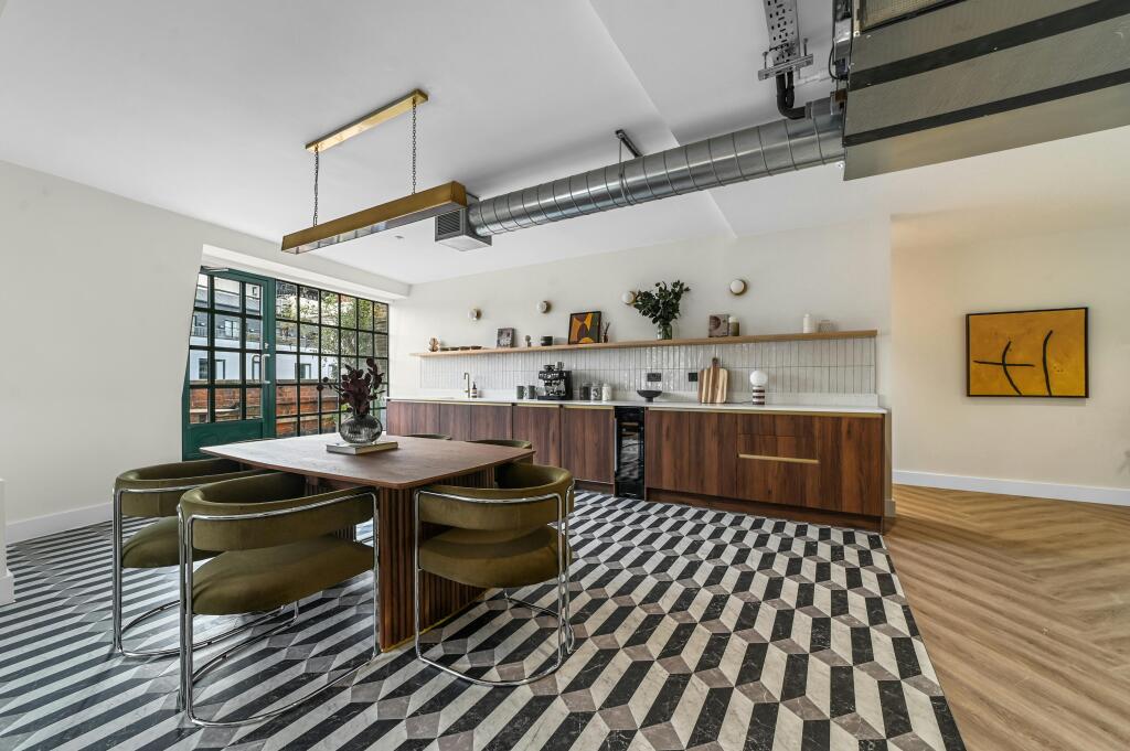 MD-BC-141-143ShoreditchHighStreet-23.JPG