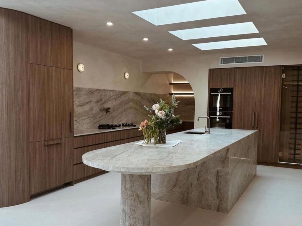 Main image of property: Lisbon, Lisbon