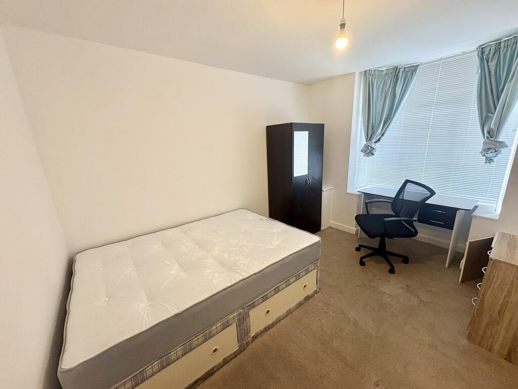 Heeley Road, B29