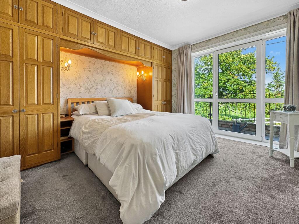 House in Portsmouth - View 5