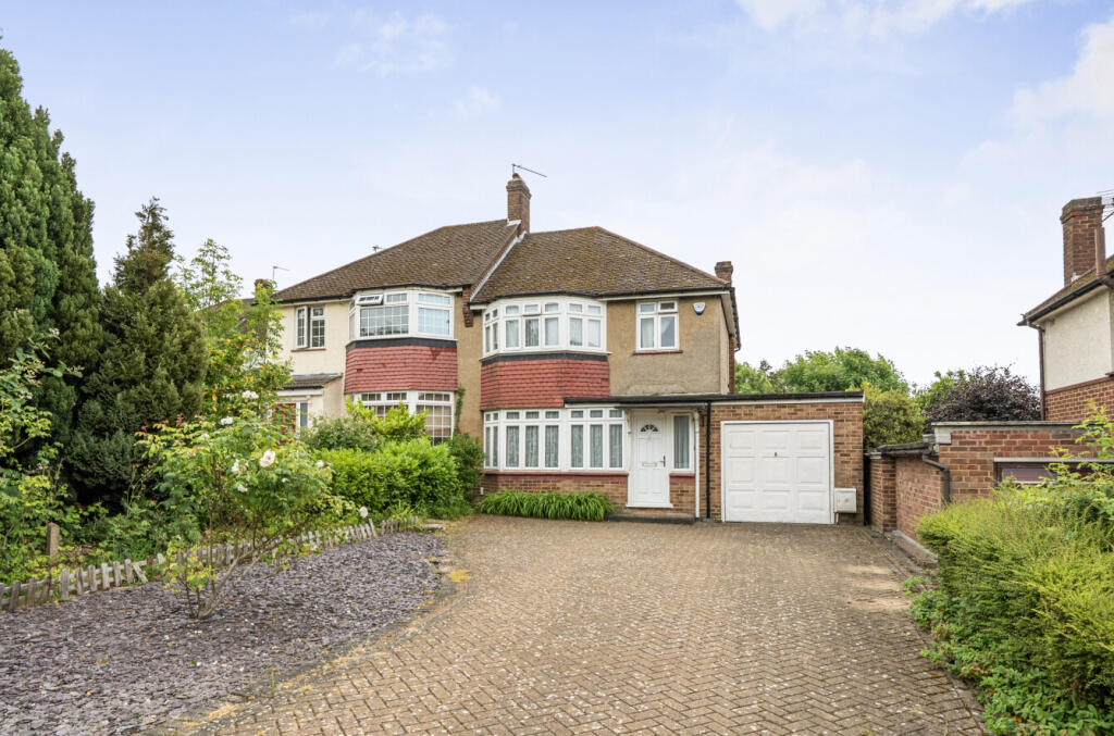 Main image of property: Mount Pleasant, Barnet, EN4