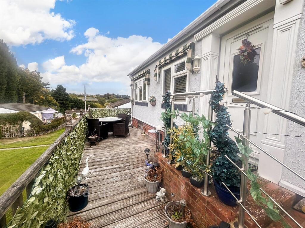 House in Maidstone, East Farleigh - View 4