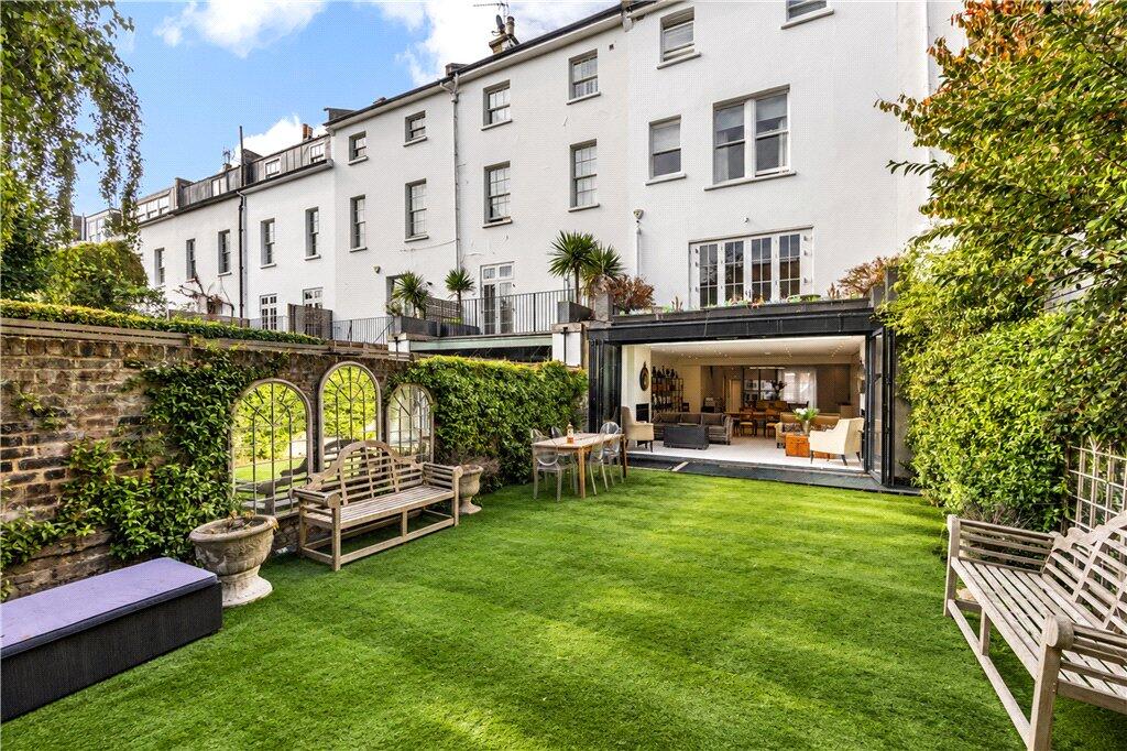 House in London, Kensington - View 2