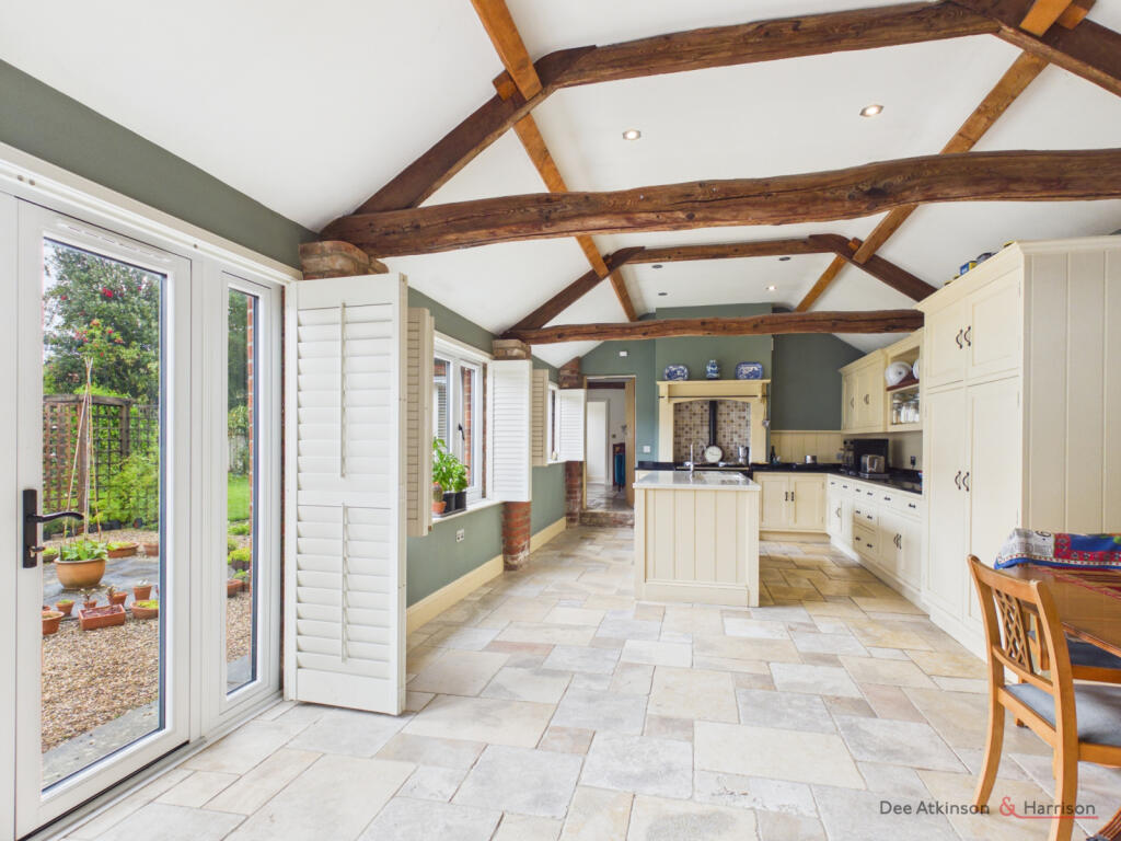 House in York - View 5