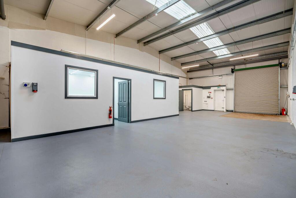 8592419-interior04-800.jpg
