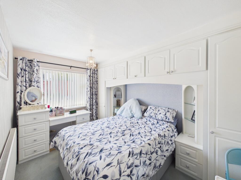 House in Worcester - View 5